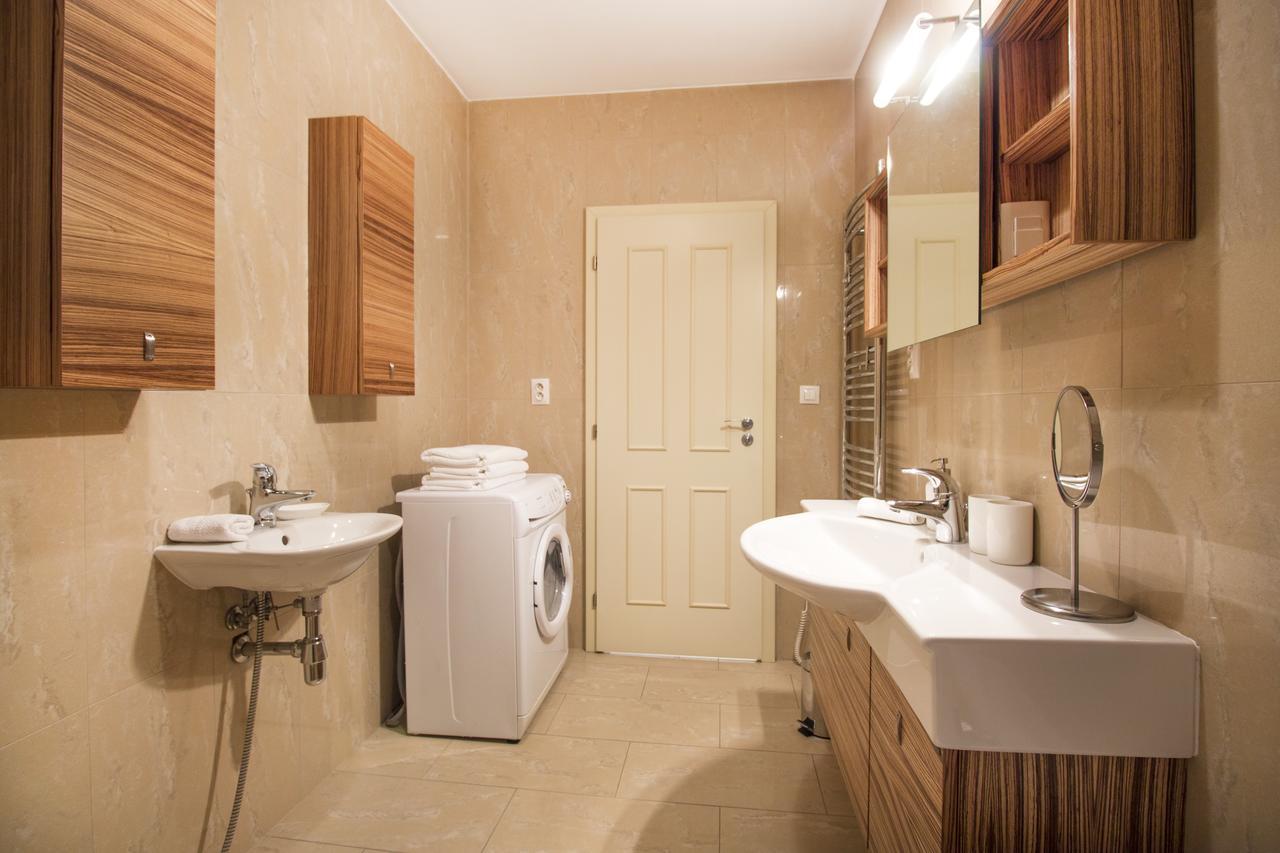 Luxurious Near Castle Lejlighed